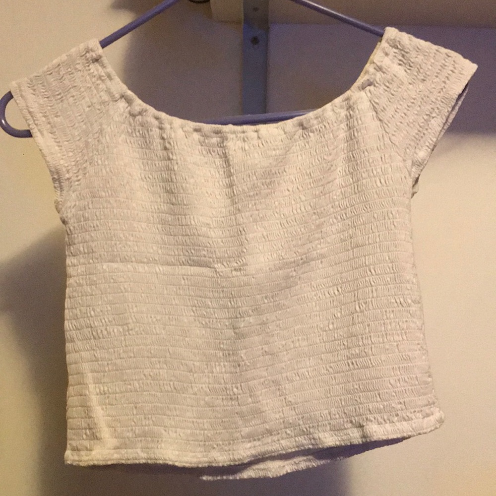 White crop top